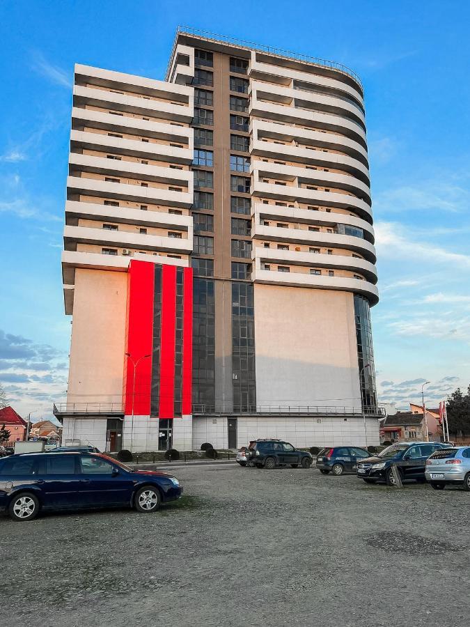 Plaza Apartment Satu Mare Exterior photo